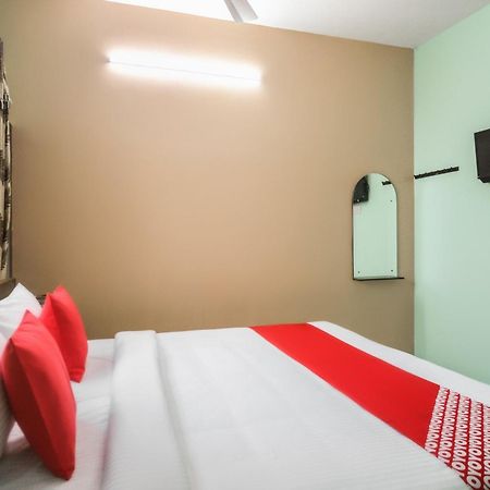 Oyo Modern Guest House Ченнаи Экстерьер фото