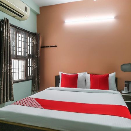 Oyo Modern Guest House Ченнаи Экстерьер фото
