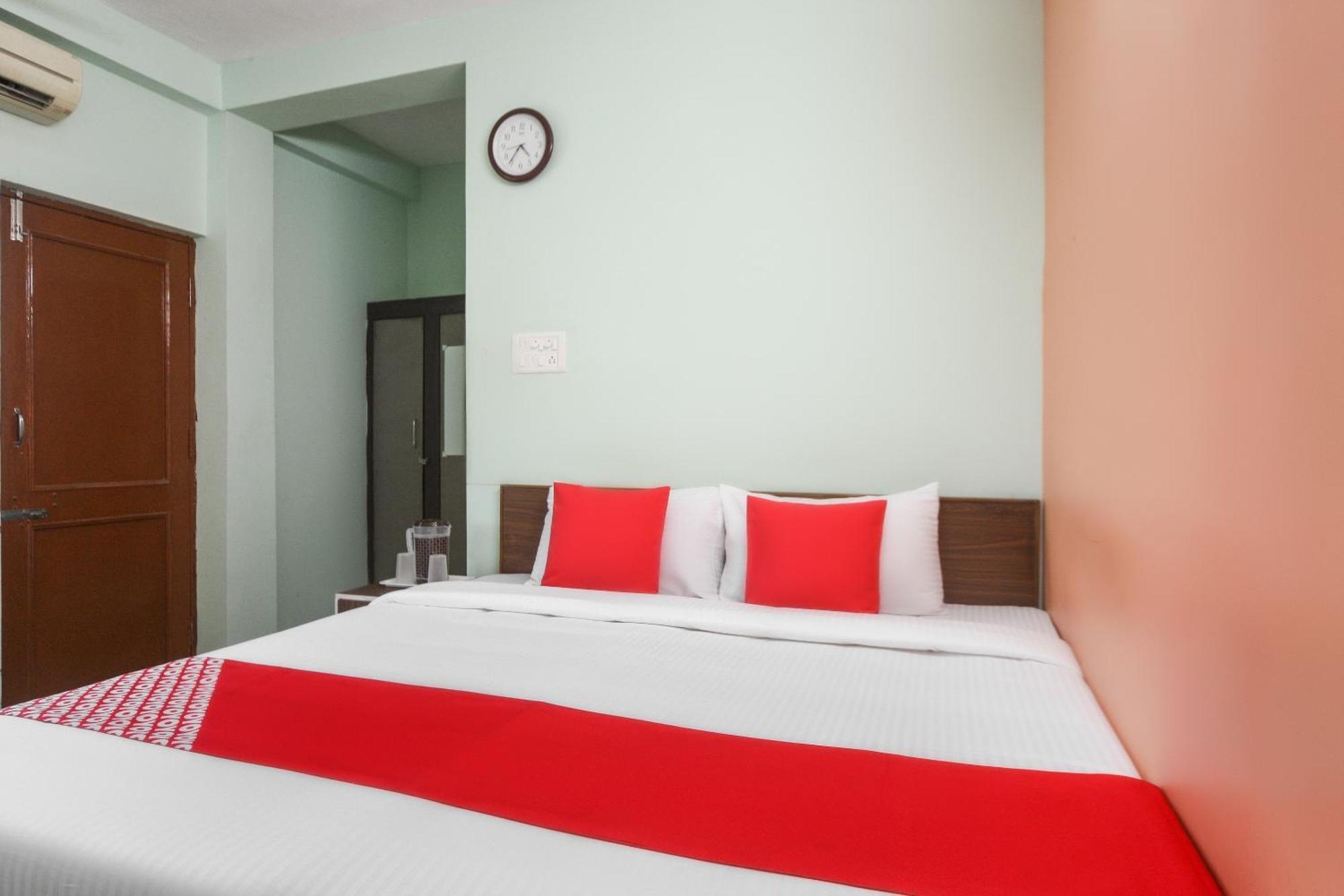Oyo Modern Guest House Ченнаи Экстерьер фото
