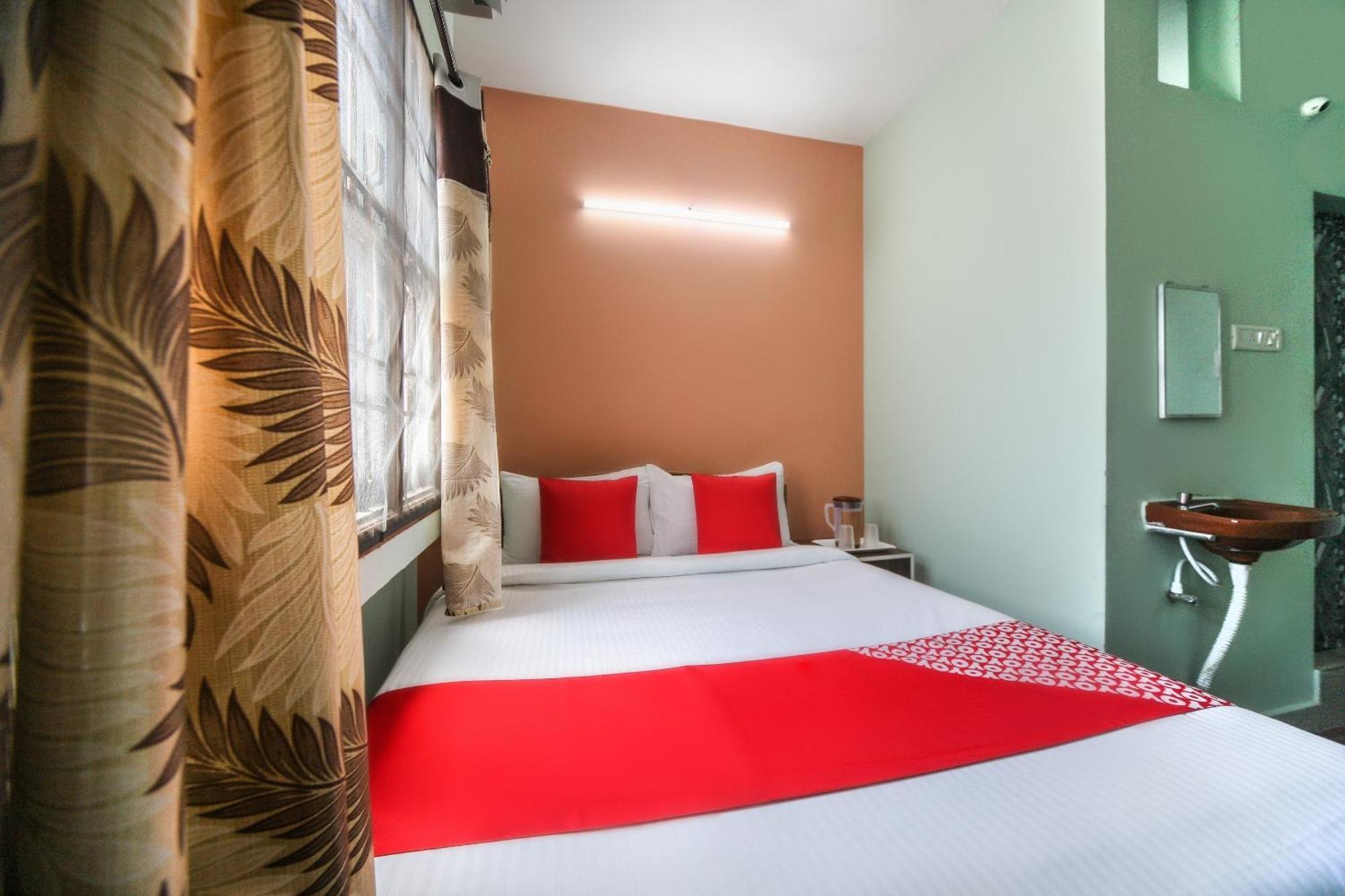 Oyo Modern Guest House Ченнаи Экстерьер фото