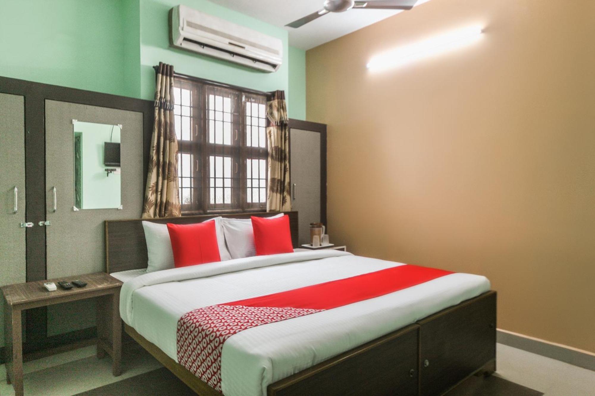 Oyo Modern Guest House Ченнаи Экстерьер фото
