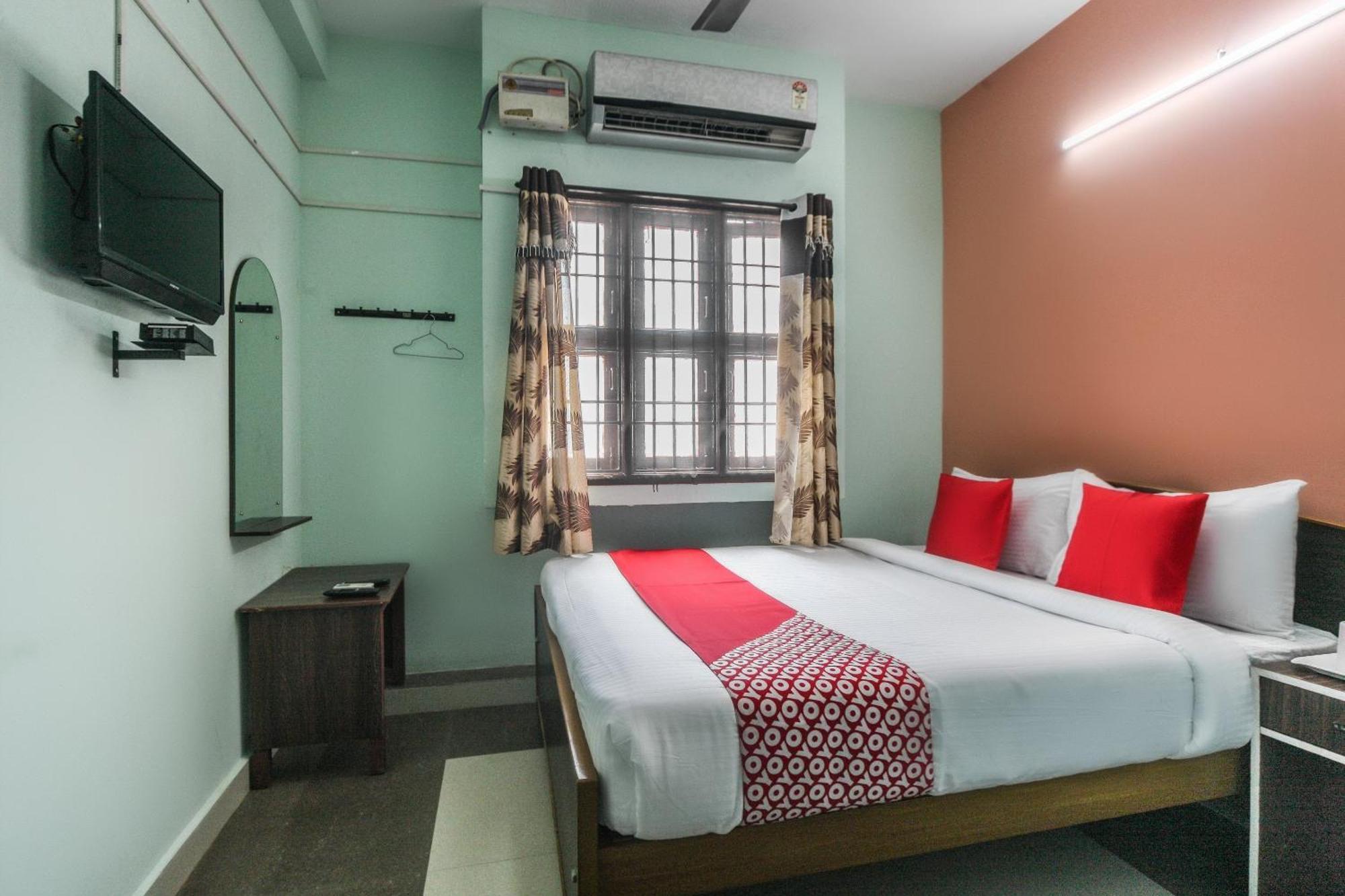 Oyo Modern Guest House Ченнаи Экстерьер фото