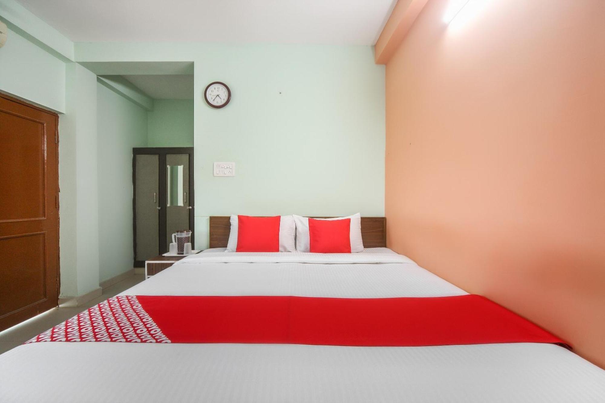 Oyo Modern Guest House Ченнаи Экстерьер фото
