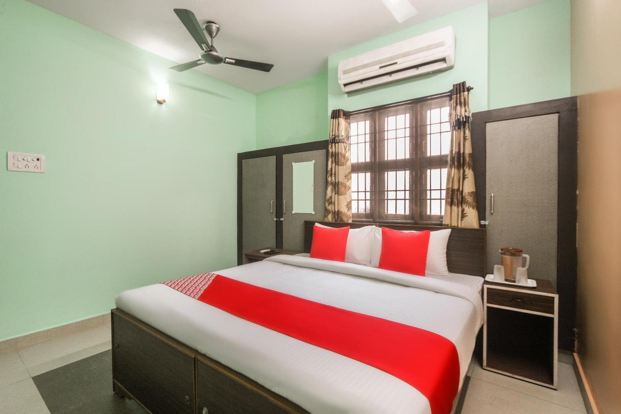 Oyo Modern Guest House Ченнаи Экстерьер фото